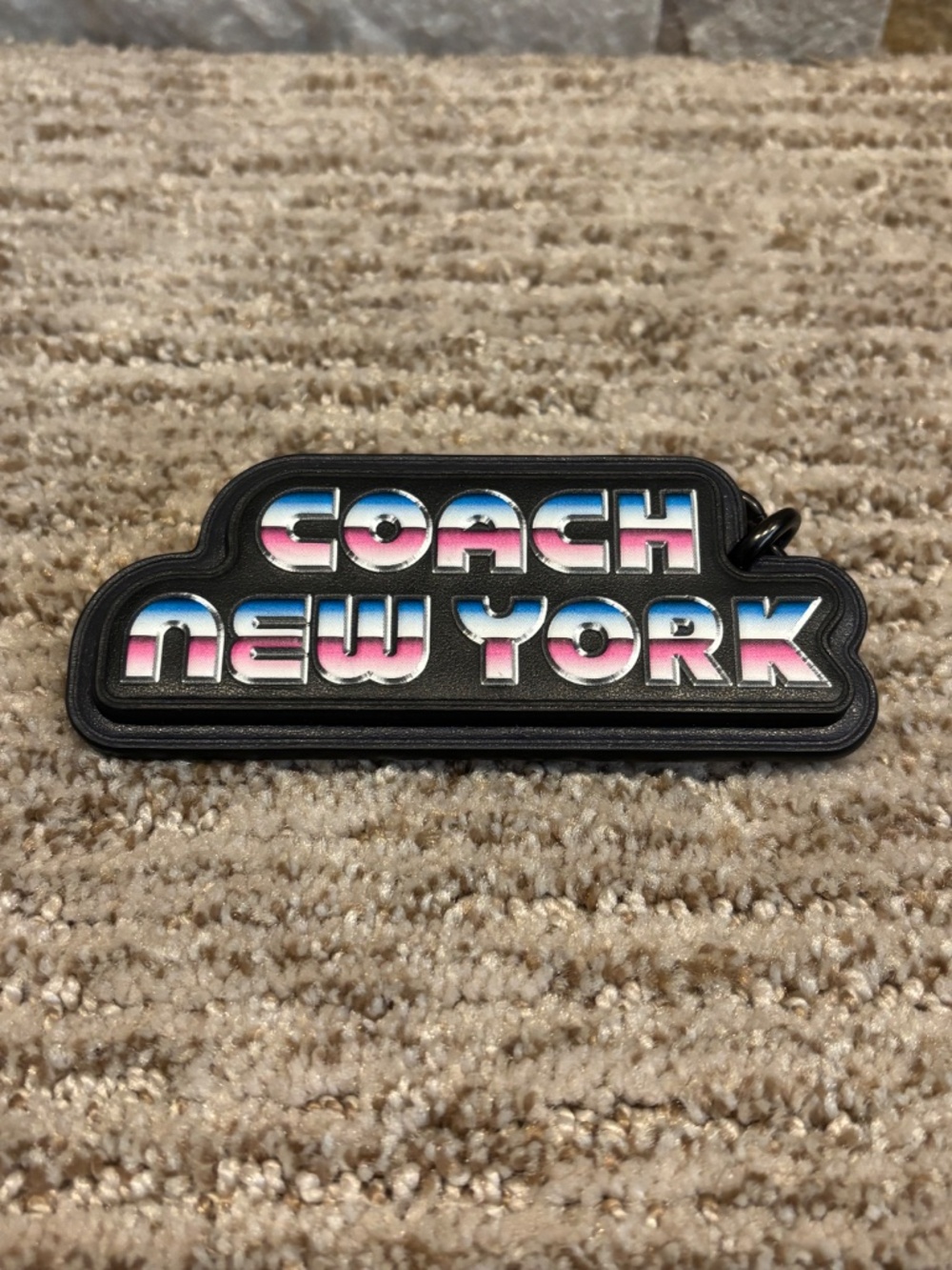 Coach NYC “80s Style” Logo Bag Clip/Keyring - Picture 4 of 8